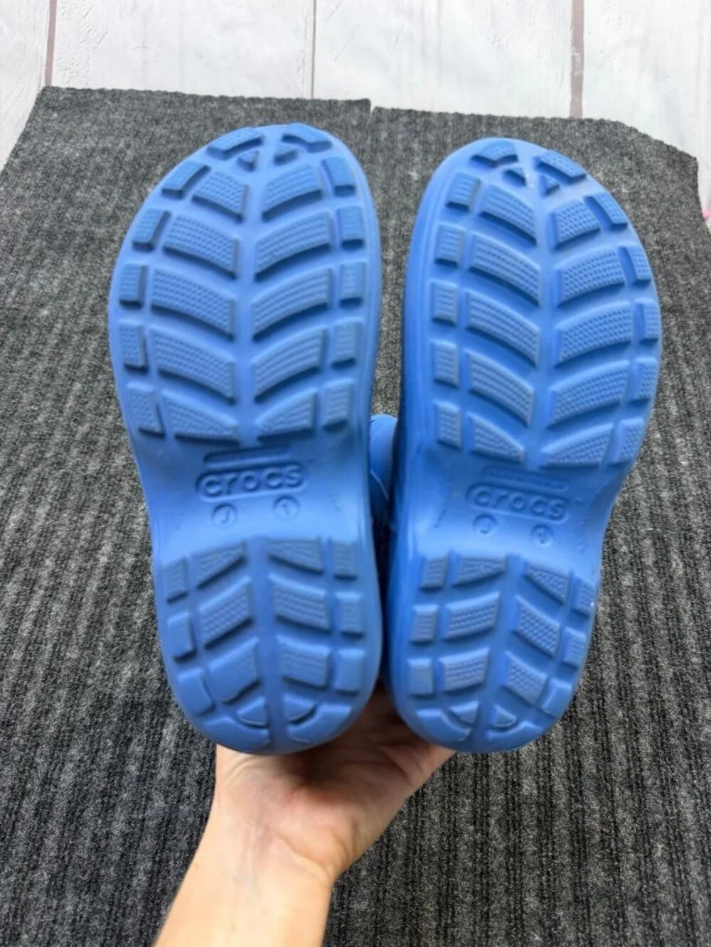 Crocs Handle It Rain Boots Blue Kids Size J1 Waterproof Pull-On Boots